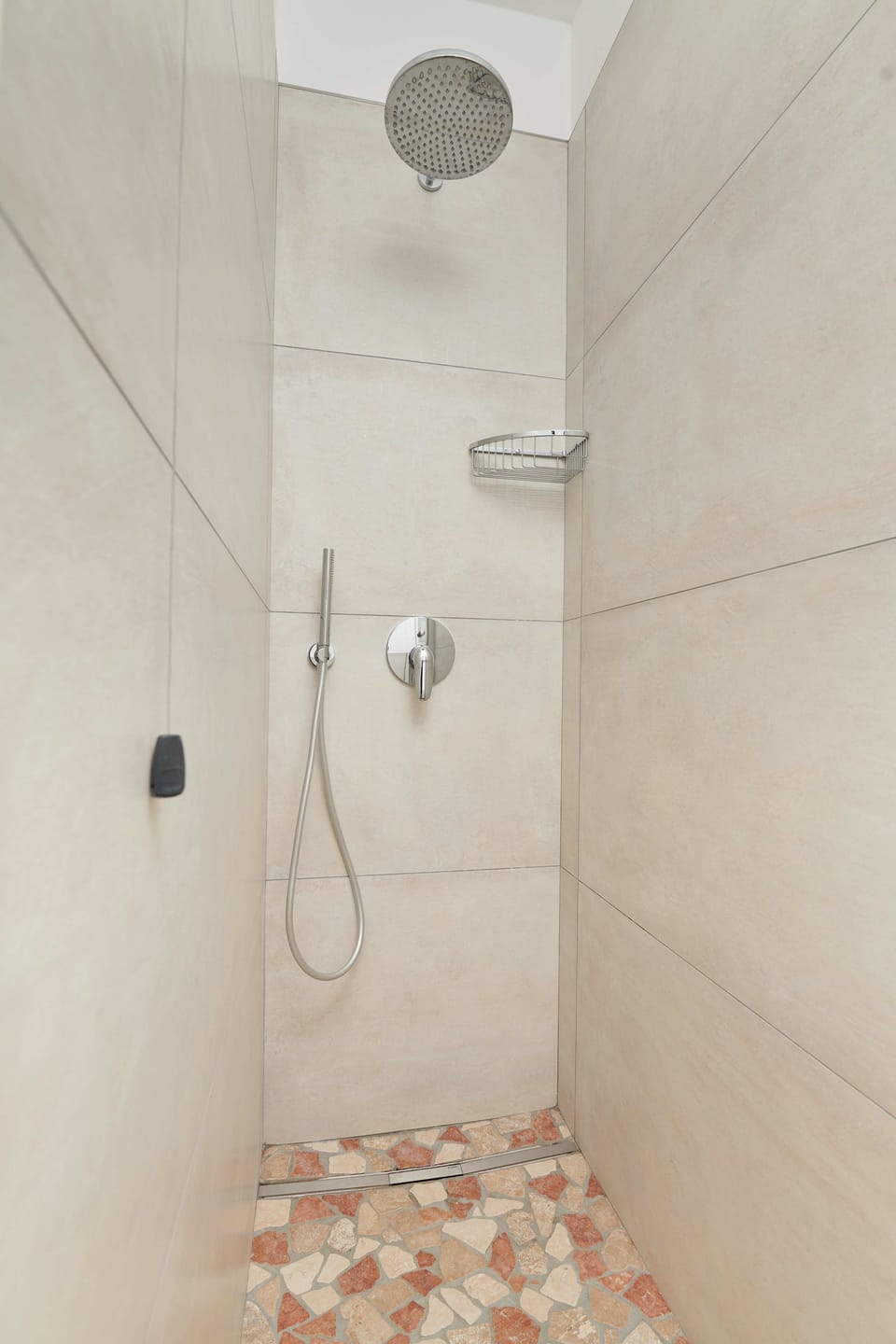 Comfort Double or Twin Room, 1 Bedroom, Balcony, Lake View | Bathroom | Shower, free toiletries, hair dryer, bathrobes