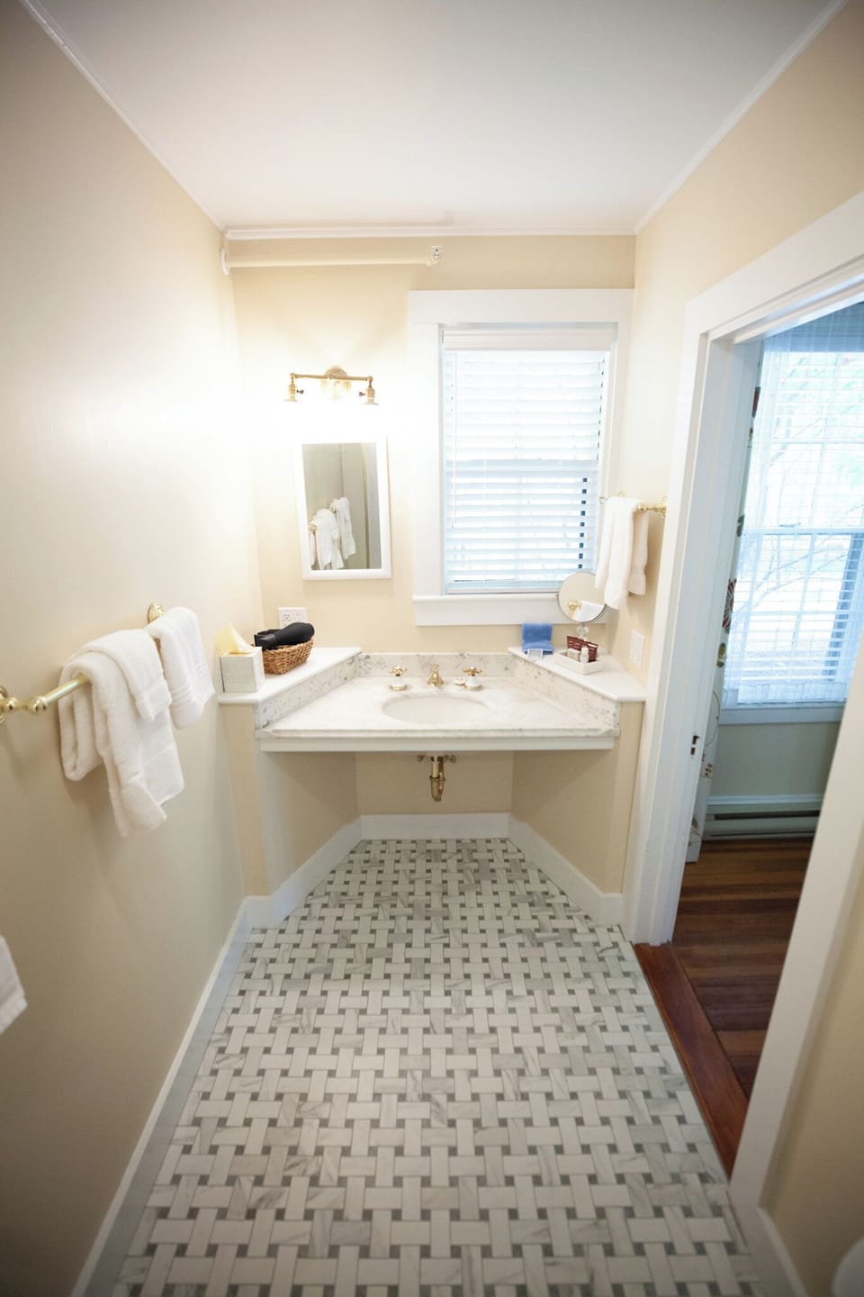 Jack's | Bathroom | Free toiletries, hair dryer, bathrobes, towels