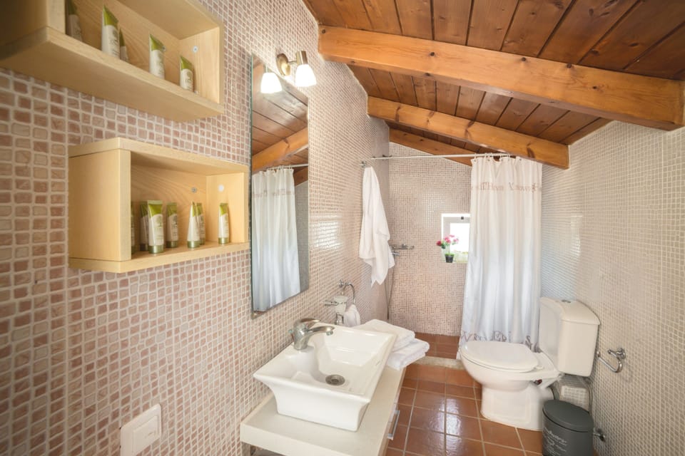 Villa Provenza Villa in Peloponnese, Western Greece and the Ionian