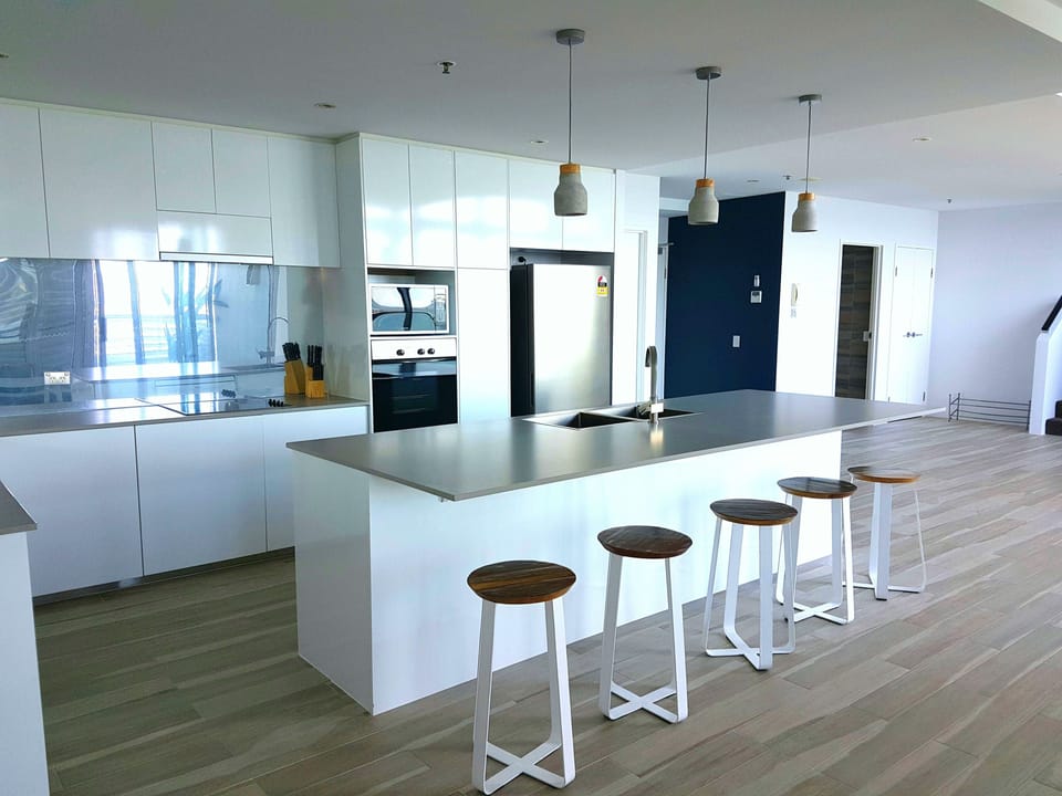 Penthouse, 3 Bedrooms (Water Views) | Private kitchen | Coffee/tea maker, full-size fridge, microwave, oven