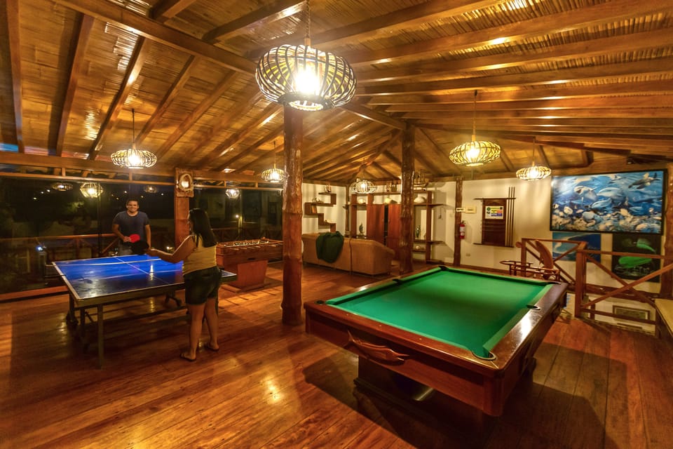 Apart Hotel Las Cherelas Hotel in Canoas de Punta Sal