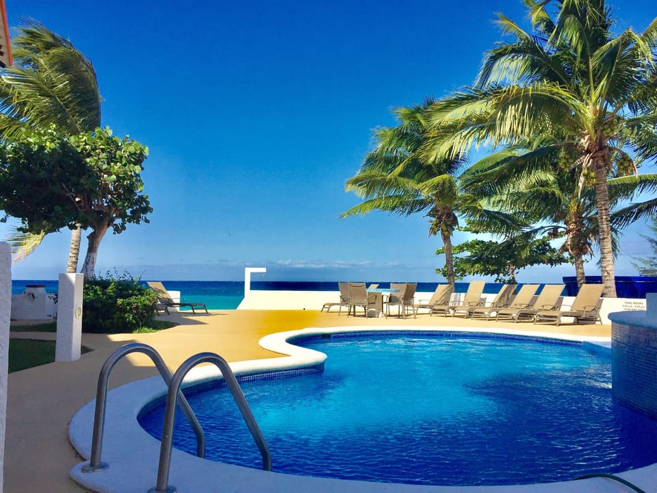 Fresh water pool or Caribbean Sea... now that is a vacation.