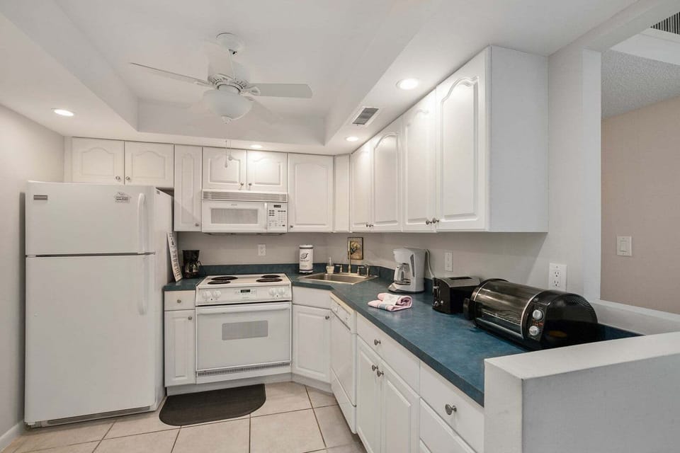 Equipped Kitchen