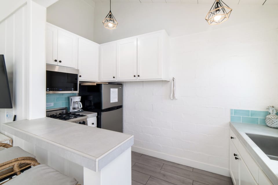 Ocean view kitchen and breakfast bar
