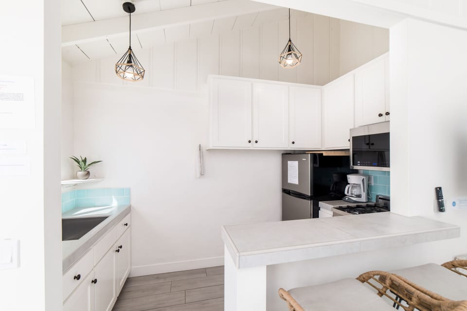Ocean view kitchen and breakfast bar