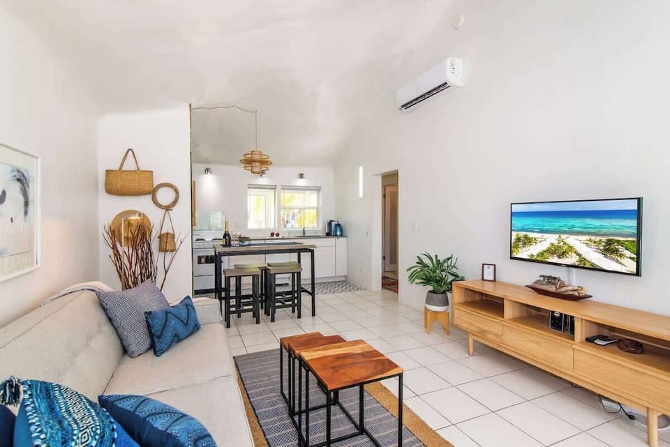 Sea Biscuit - Living Area
