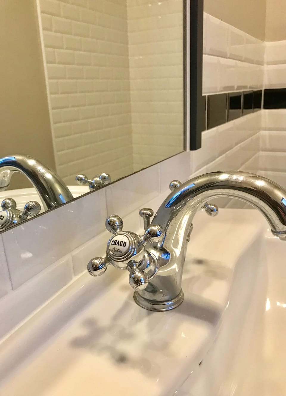 Elegance Double Room | Bathroom | Shower, rainfall showerhead, free toiletries, hair dryer