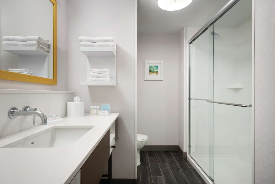 Bathroom shower