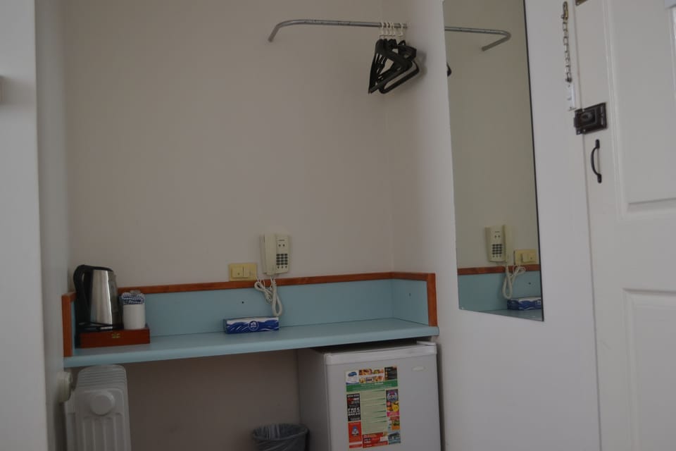 Budget Double Room | Room amenity