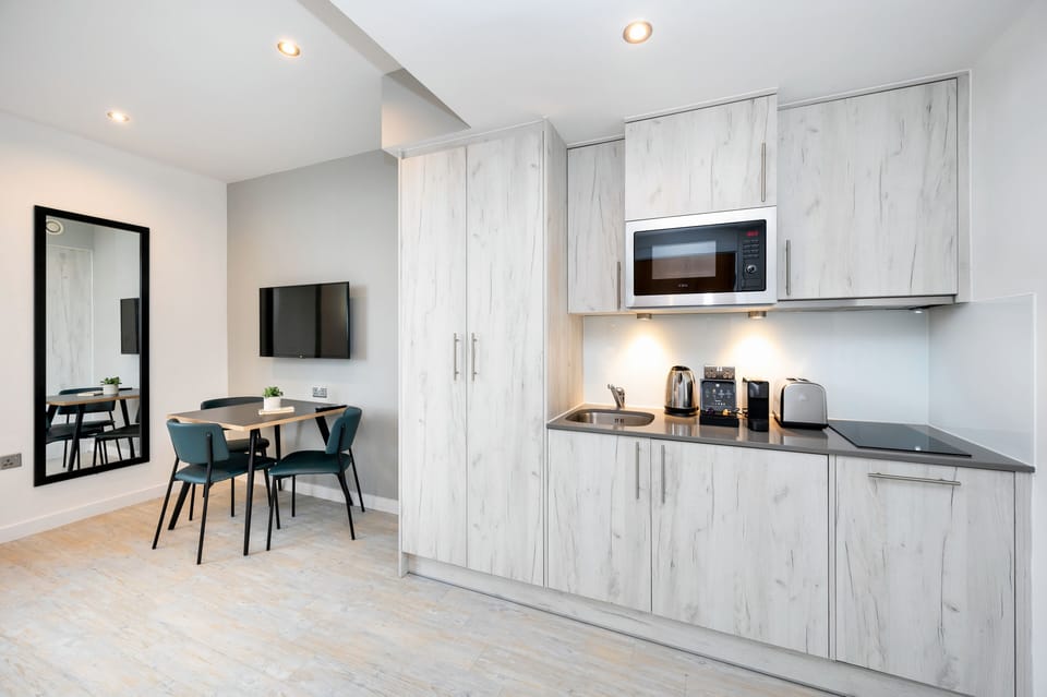 Studio, Accessible (Accessible Studio Sleeps 3) | Premium bedding, desk, blackout drapes, iron/ironing board