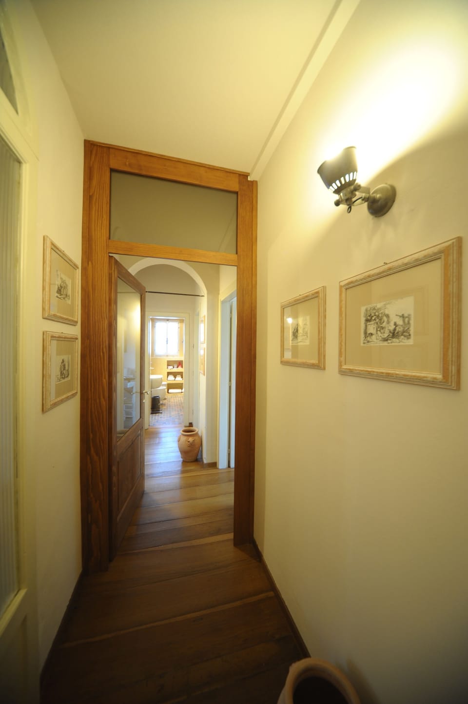 Suite | Minibar, in-room safe, individually decorated, individually furnished