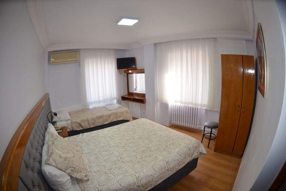 Standard Double Room | In-room safe, desk, free WiFi, bed sheets