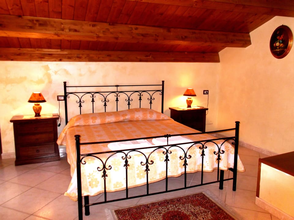 Comfort Double or Twin Room | 1 bedroom, free WiFi, bed sheets