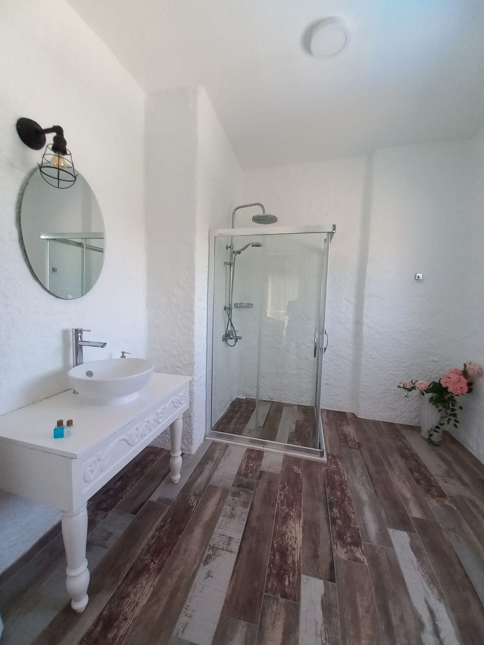 Deluxe Room | Premium bedding, soundproofing, free WiFi, bed sheets
