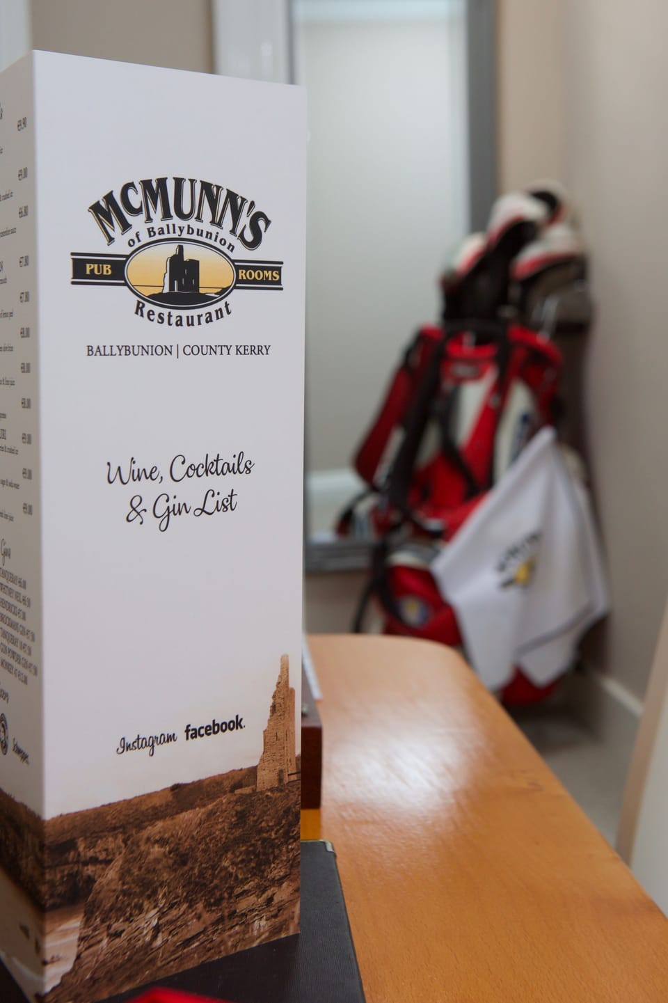 Premium Double Room, 1 King Bed, Non Smoking | In-room safe, desk, blackout drapes, soundproofing