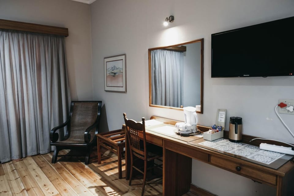 Desk, free WiFi, bed sheets
