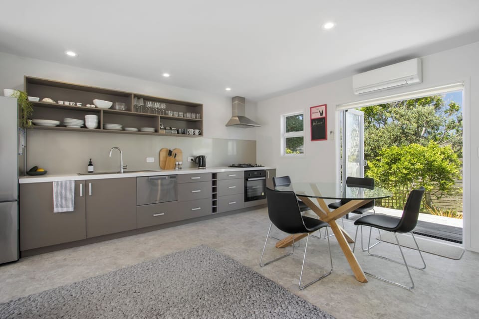 Fully equiped kitchen in breezy living room