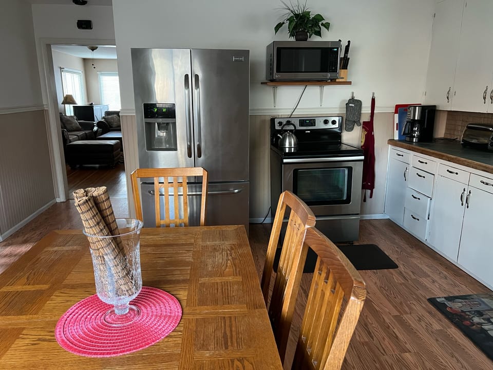 Spacious full-size kitchen