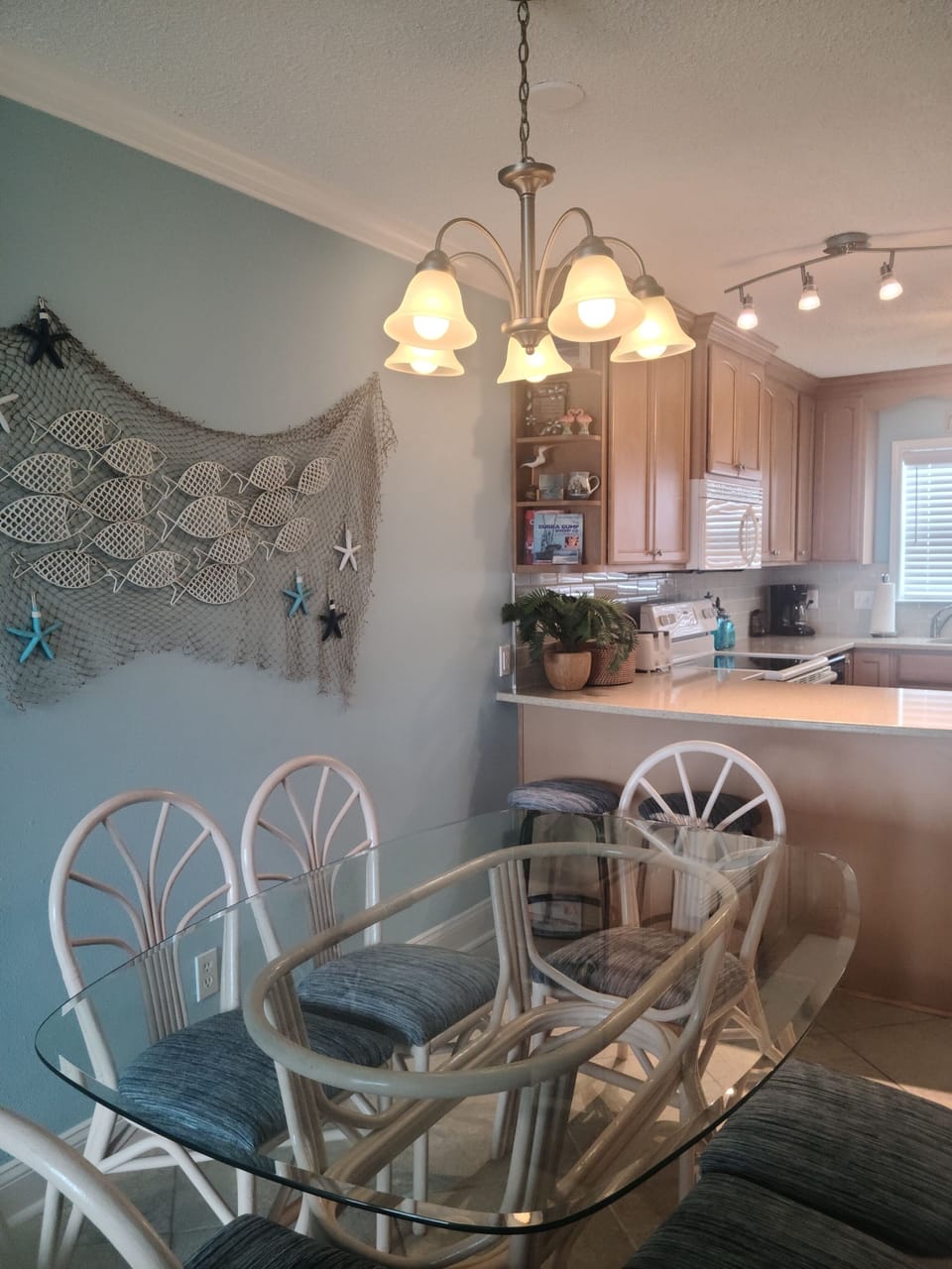 Dinning Area seats 8 with Bar Stools