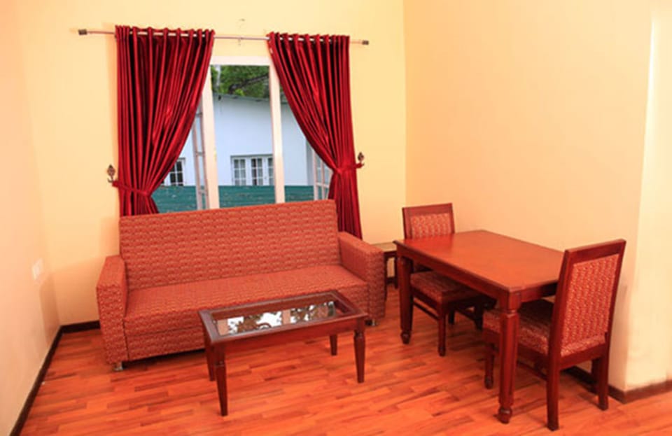 In-room safe, blackout drapes, soundproofing, iron/ironing board
