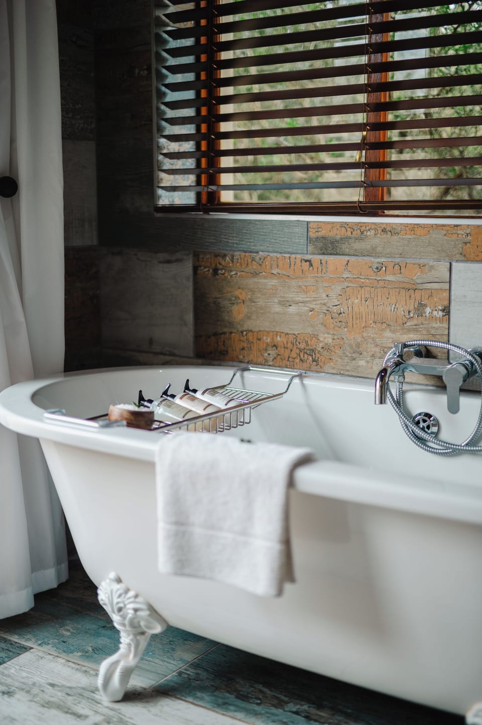 Luxury Family Double | Bathroom | Separate tub and shower, deep soaking tub, free toiletries, hair dryer