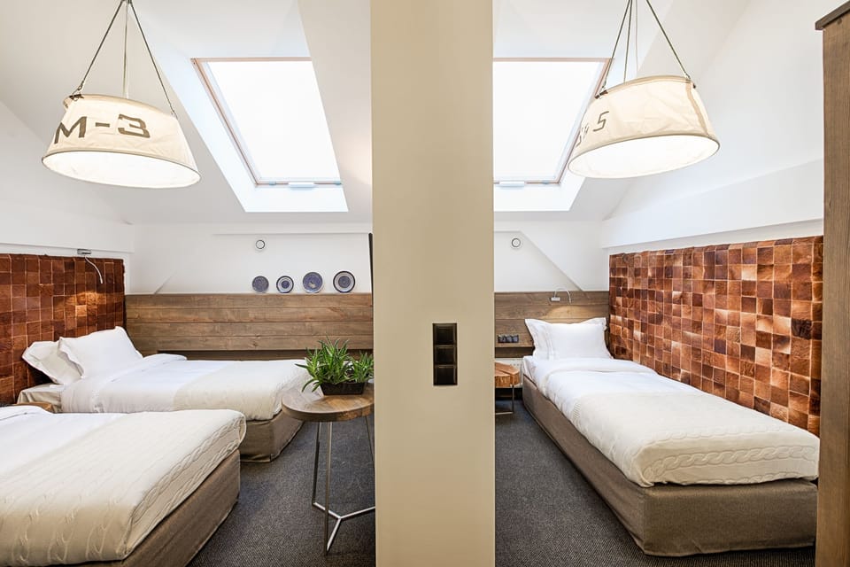 Studio (Stable, 5 people) | Desk, iron/ironing board, cribs/infant beds, free WiFi
