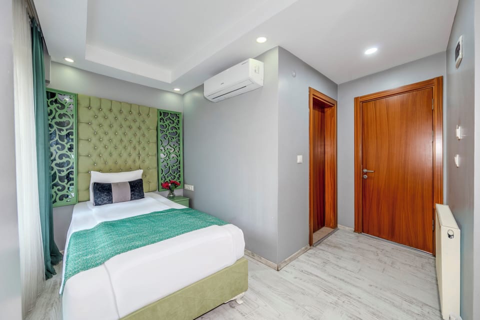 Deluxe Single Room | Premium bedding, Select Comfort beds, minibar, in-room safe