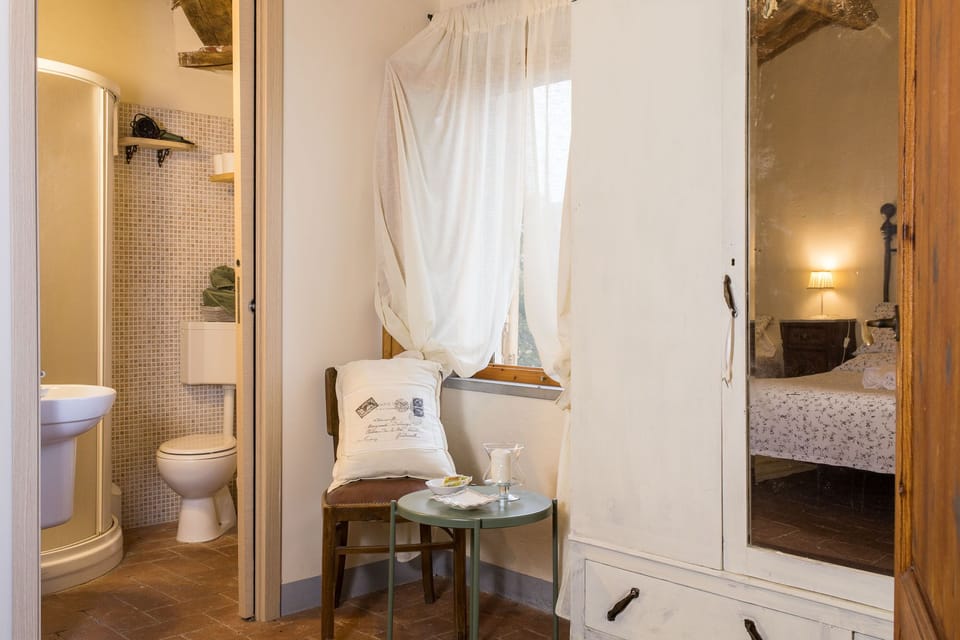 Triple Room (Salice) | Desk, free cribs/infant beds, travel crib, free WiFi