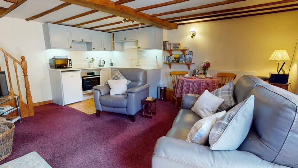 Cottage | Interior