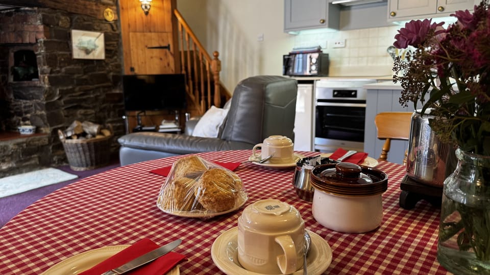 Cottage | Interior