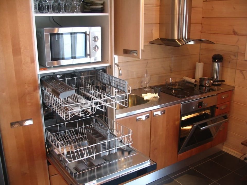 Design Cottage, 3 Bedrooms, Sauna | Private kitchen | Coffee/tea maker, full-size fridge, microwave, oven