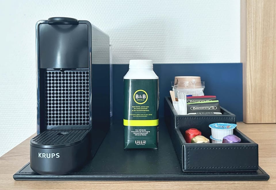 Superior Double Room | Bathroom amenities | Shower, hair dryer, towels