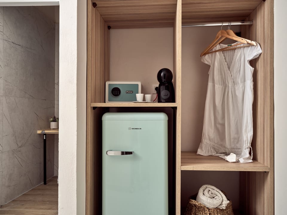 Deluxe Triple Room | Egyptian cotton sheets, premium bedding, Select Comfort beds