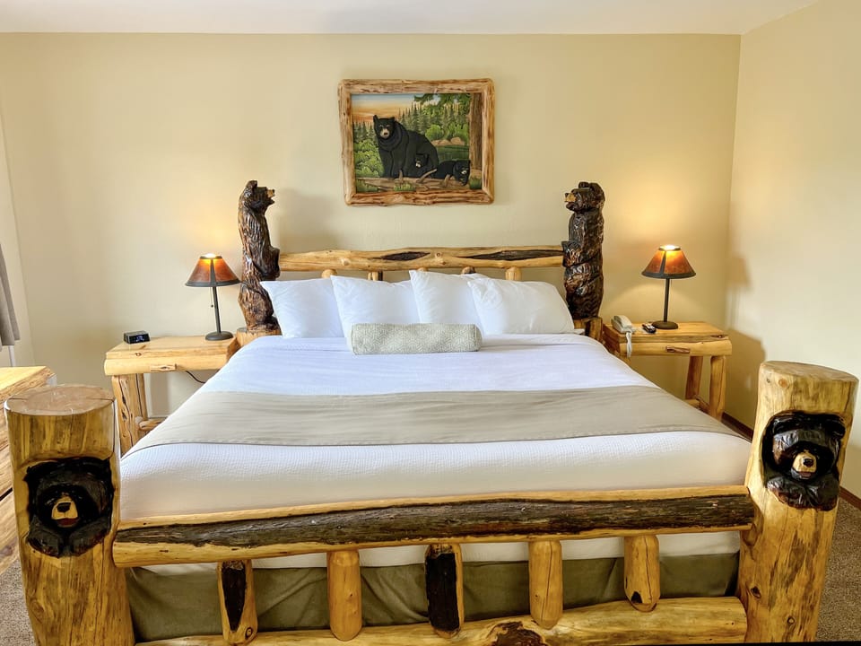 Deluxe Room, 1 King Bed with Sofa bed, Non Smoking | 1 bedroom, down comforters, blackout drapes