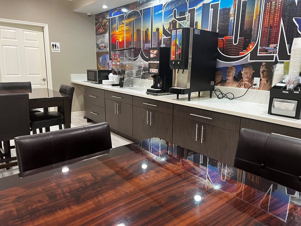 Free daily on-the-go breakfast