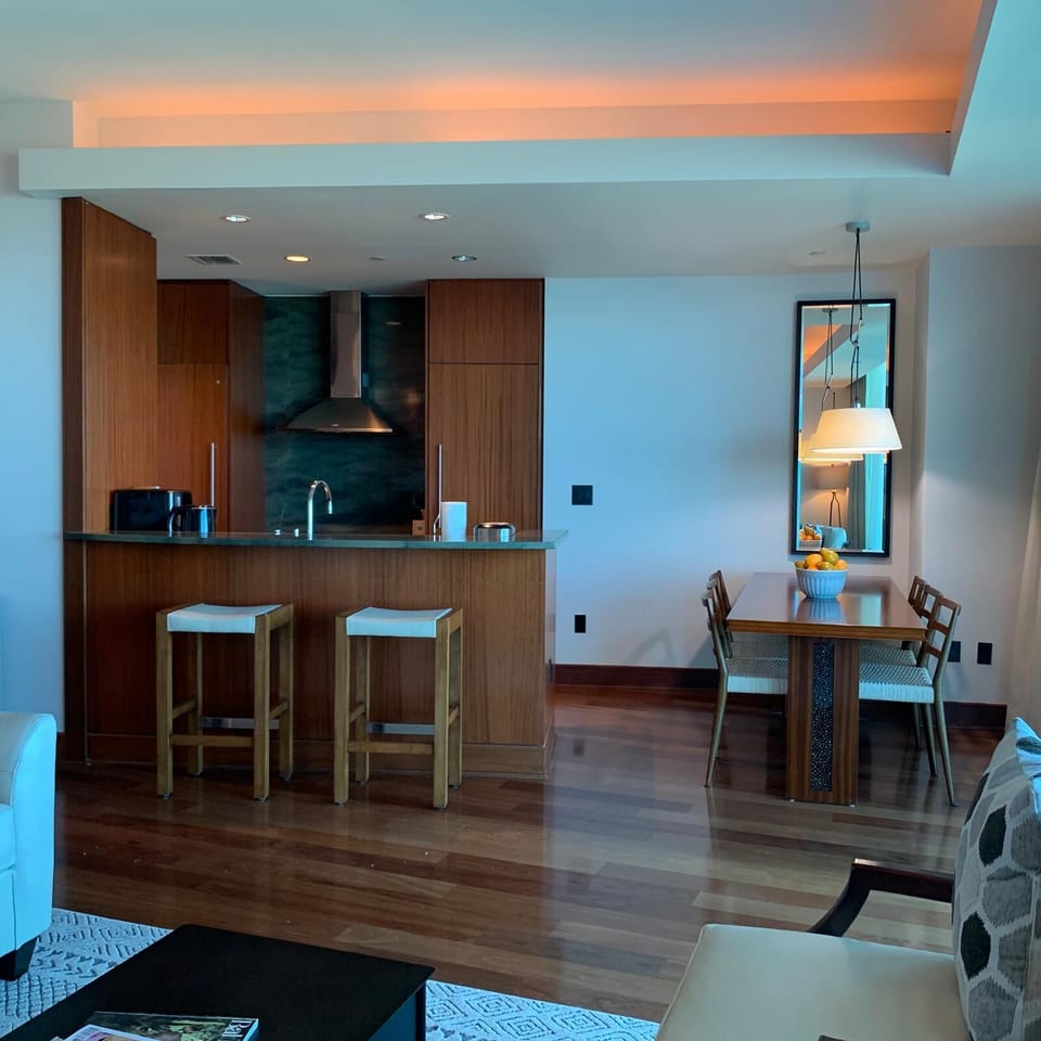 Bar and dining area