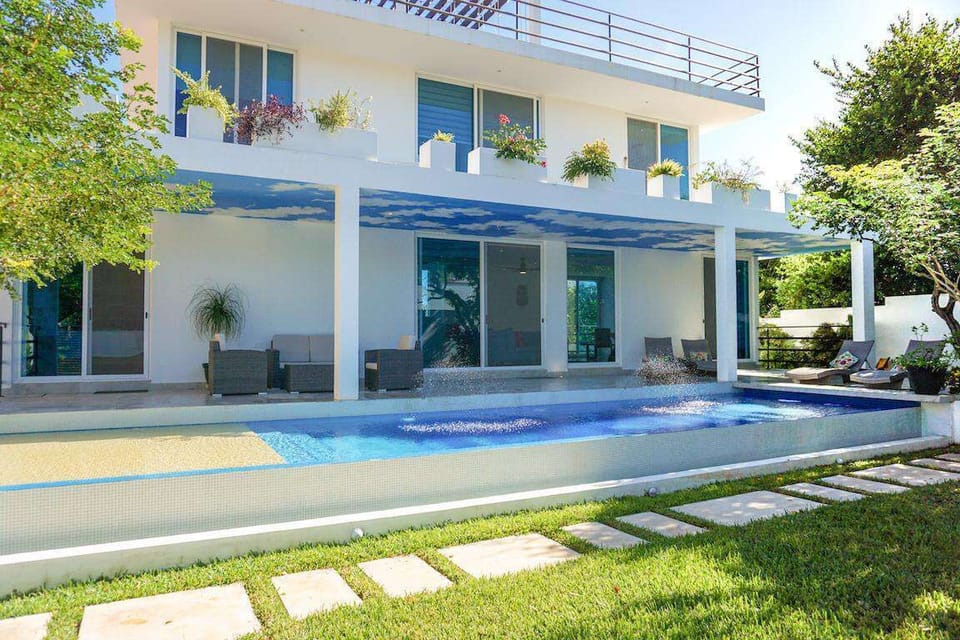 Private pool at Casa de la Luna Loca