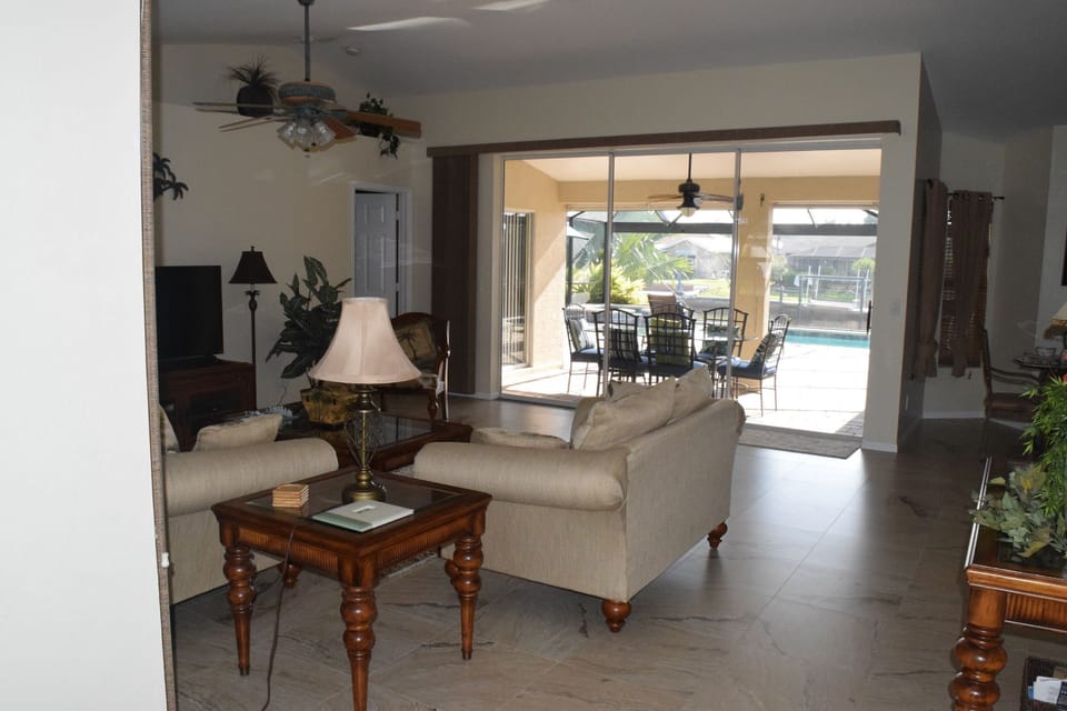 Let your vacation begin. Foyer looking into living room towards the lanai. 