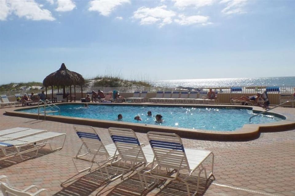 Spectacular ocean front views are just a few steps away 