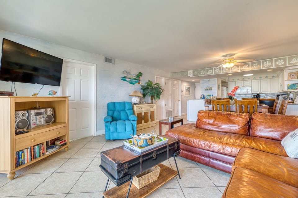 A bright, open space to relax after the beach.
