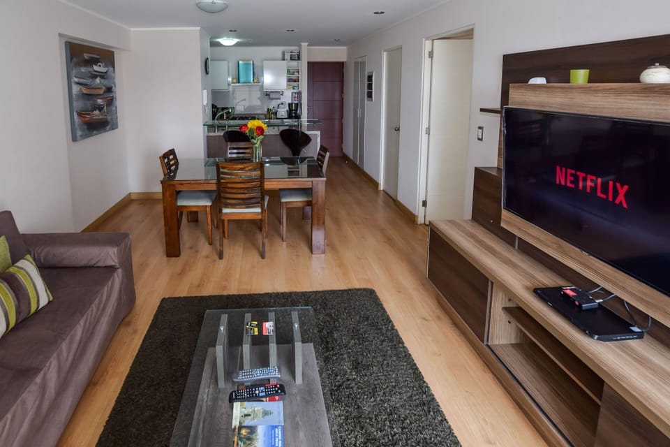 Luxury Dinig room / Living room with Smart TV.