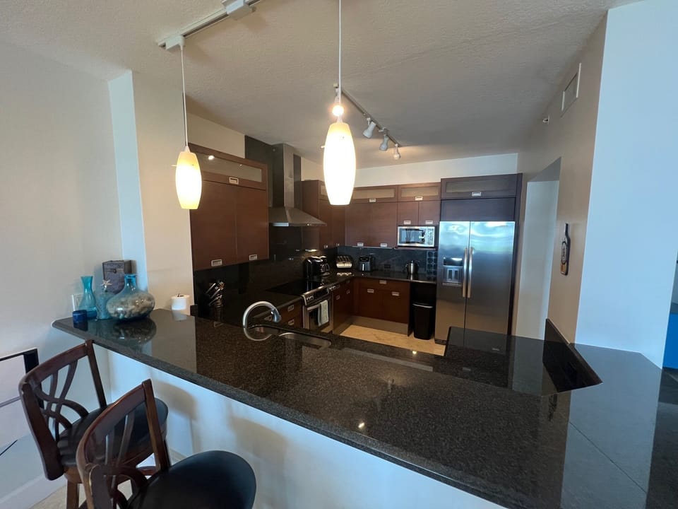 Bar Area W/Granite Countertop