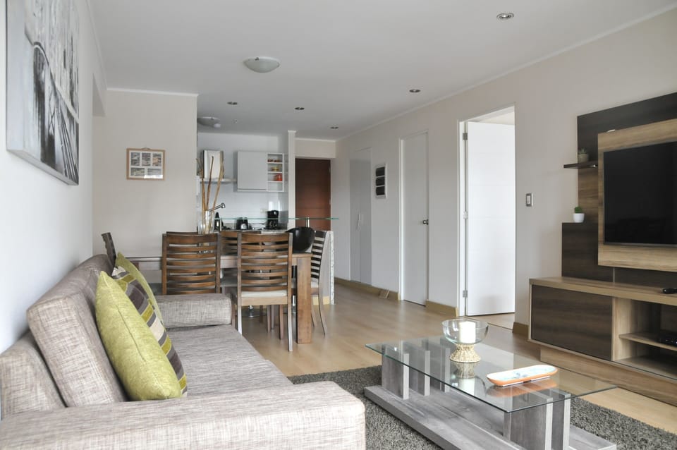 Luxury Dinig room / Living room with Smart TV.