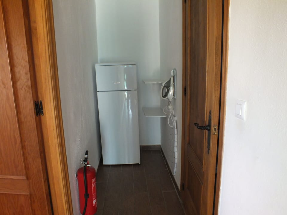 Kayenne 2 fridge freezer