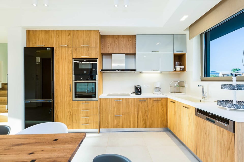 Comfort Villa, 4 Bedrooms, Private Pool | Private kitchen | Fridge, microwave, oven, stovetop