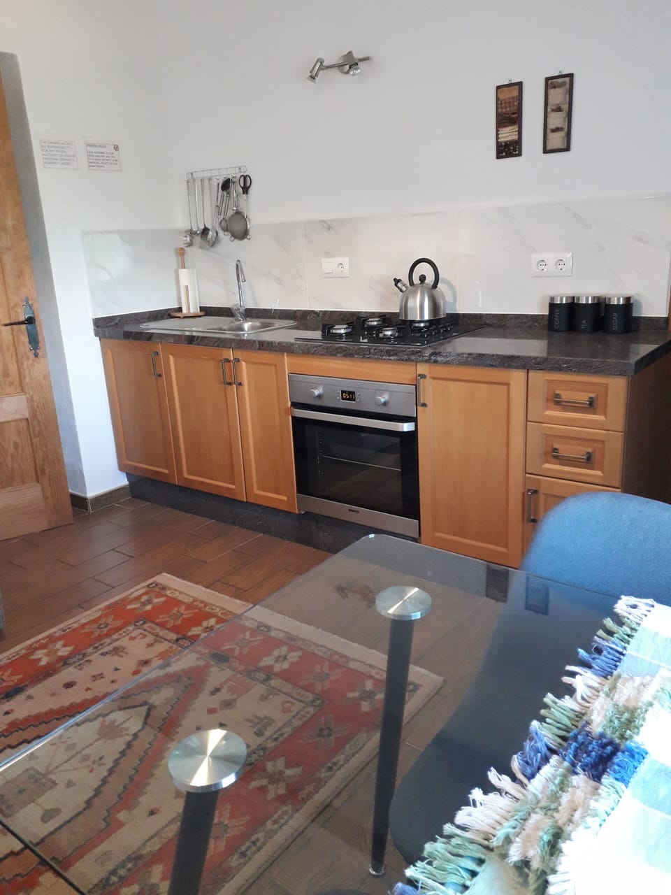 Kayenne 2 kitchen area