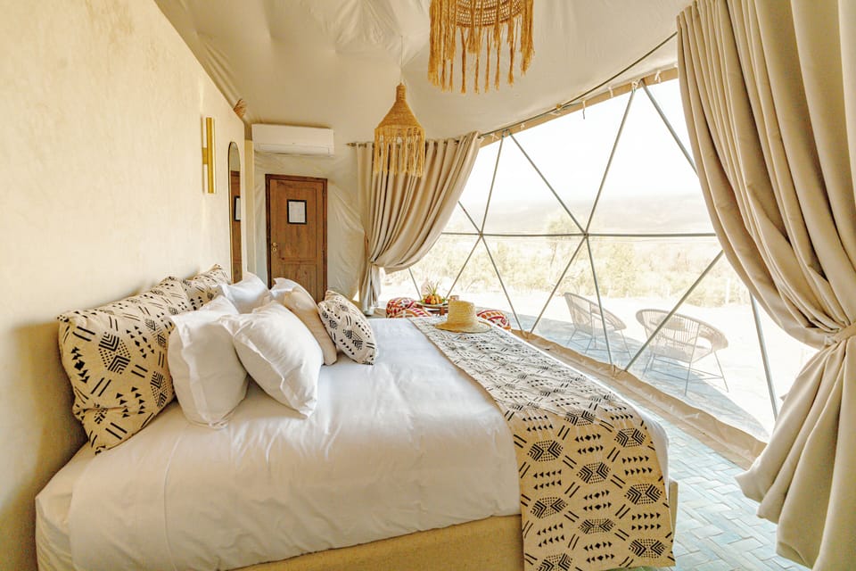 Deluxe Tent | Hypo-allergenic bedding, minibar, individually decorated