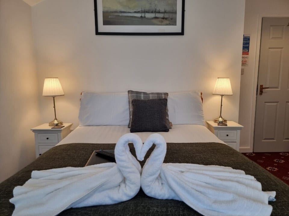Double Room (Room6) | Individually decorated, individually furnished, desk, blackout drapes