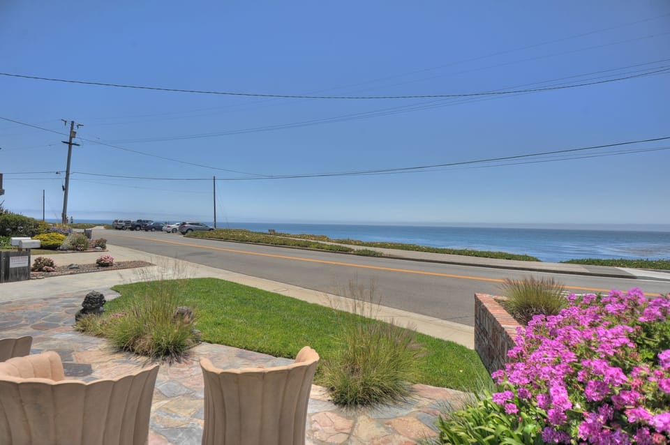 front yard faces ocean and west cliff path