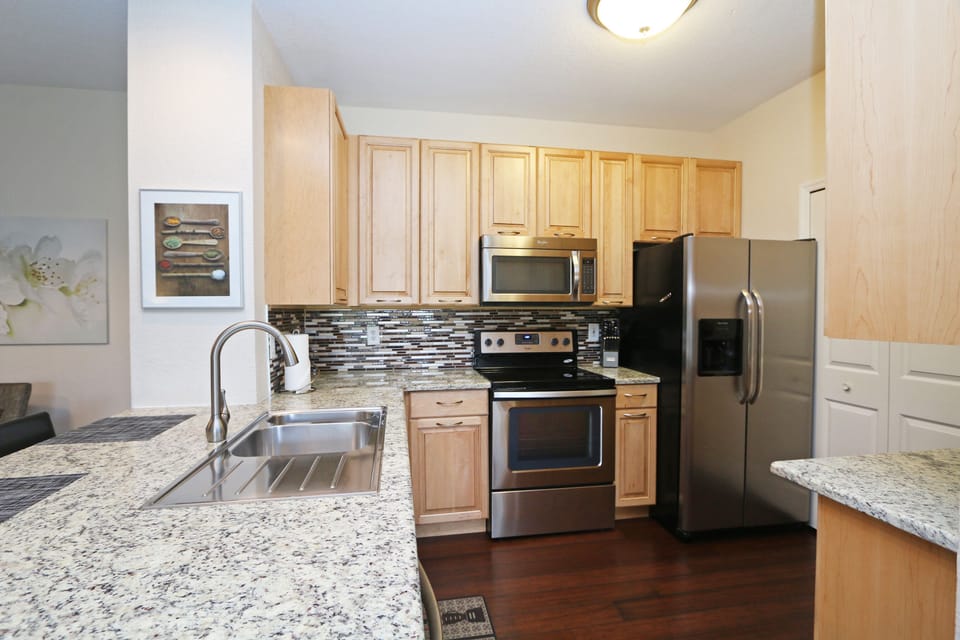 New solid maple wood kitchen units, new appliances,   new granite worktops 